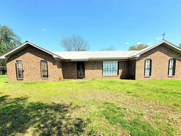 405 W Jefferson Street, Gould, AR 71643