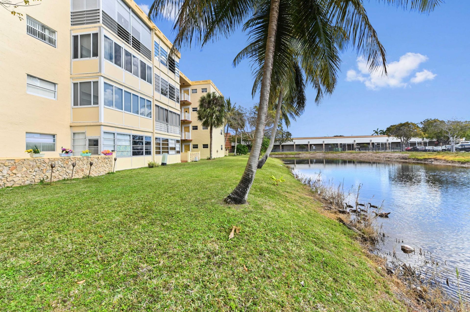 3940 NW 42nd Avenue, Unit 116, Lauderdale Lakes, FL 33319 Photo