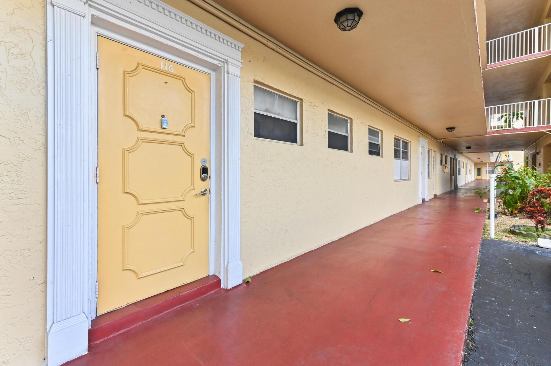 3940 NW 42nd Avenue, Unit 116, Lauderdale Lakes, FL 33319 Photo