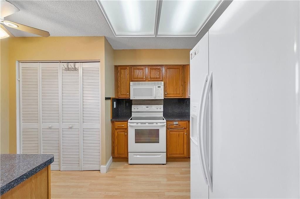 7210 Lake Circle Dr, Unit 306, Margate, FL 33063 Photo