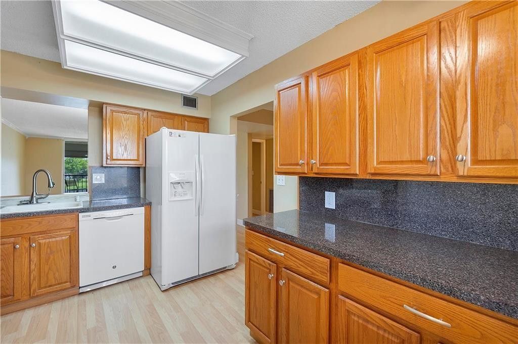 7210 Lake Circle Dr, Unit 306, Margate, FL 33063 Photo