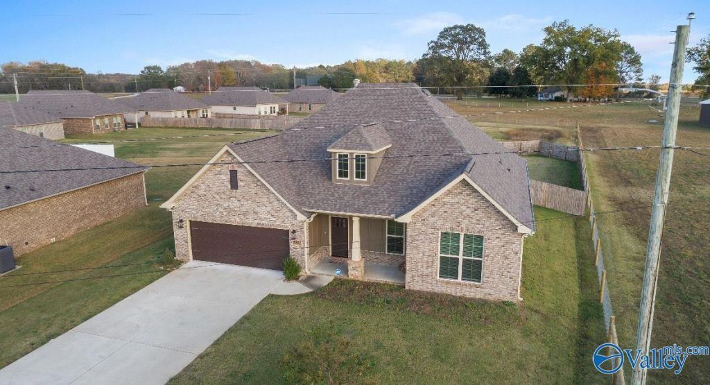 20942 East Limestone Road, Toney, AL 35773 Main Photo