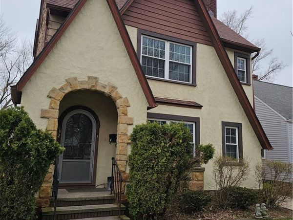 832 hoover Road, Cleveland, OH 44119