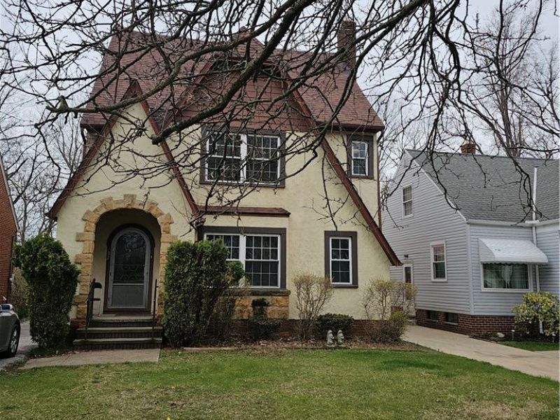 832 hoover Road, Cleveland, OH 44119 Photo 2