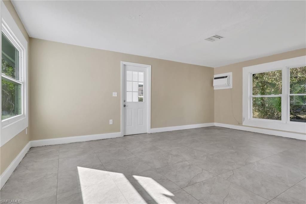 2933 Jackson St, Fort Myers, FL 33901 Photo