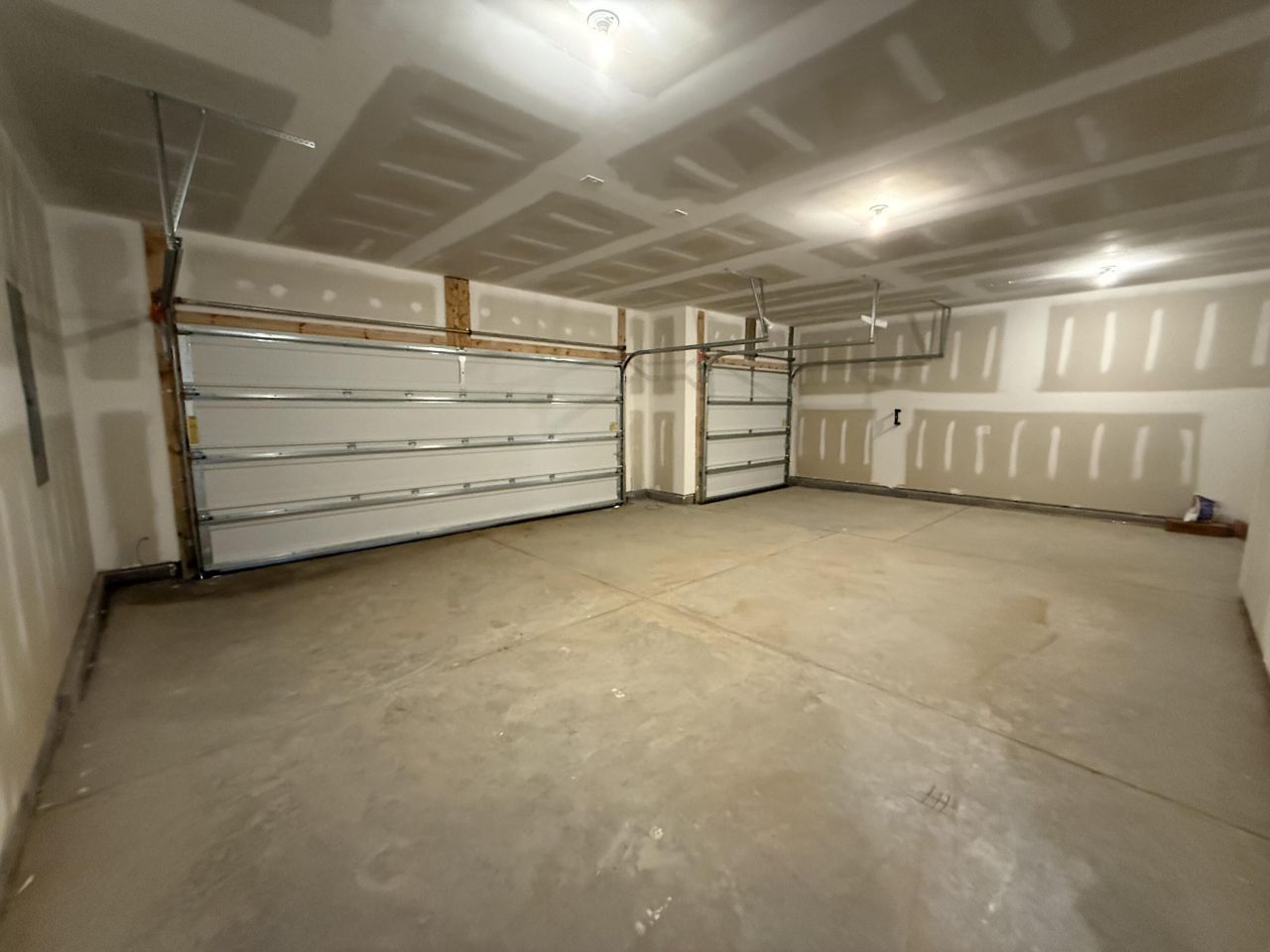 5247 Cottage Landing Drive Photo 4