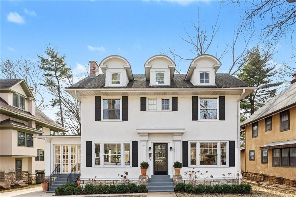 437 W 59th Terrace, Kansas City, MO 64113 Main Photo