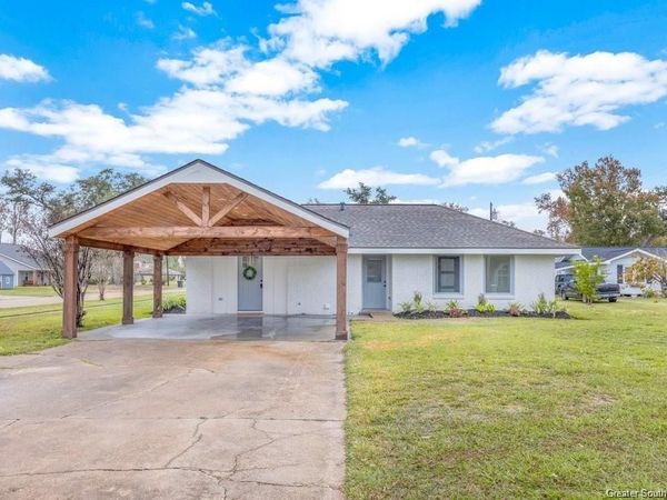 616 W Claude Street W, Lake Charles, LA 70605