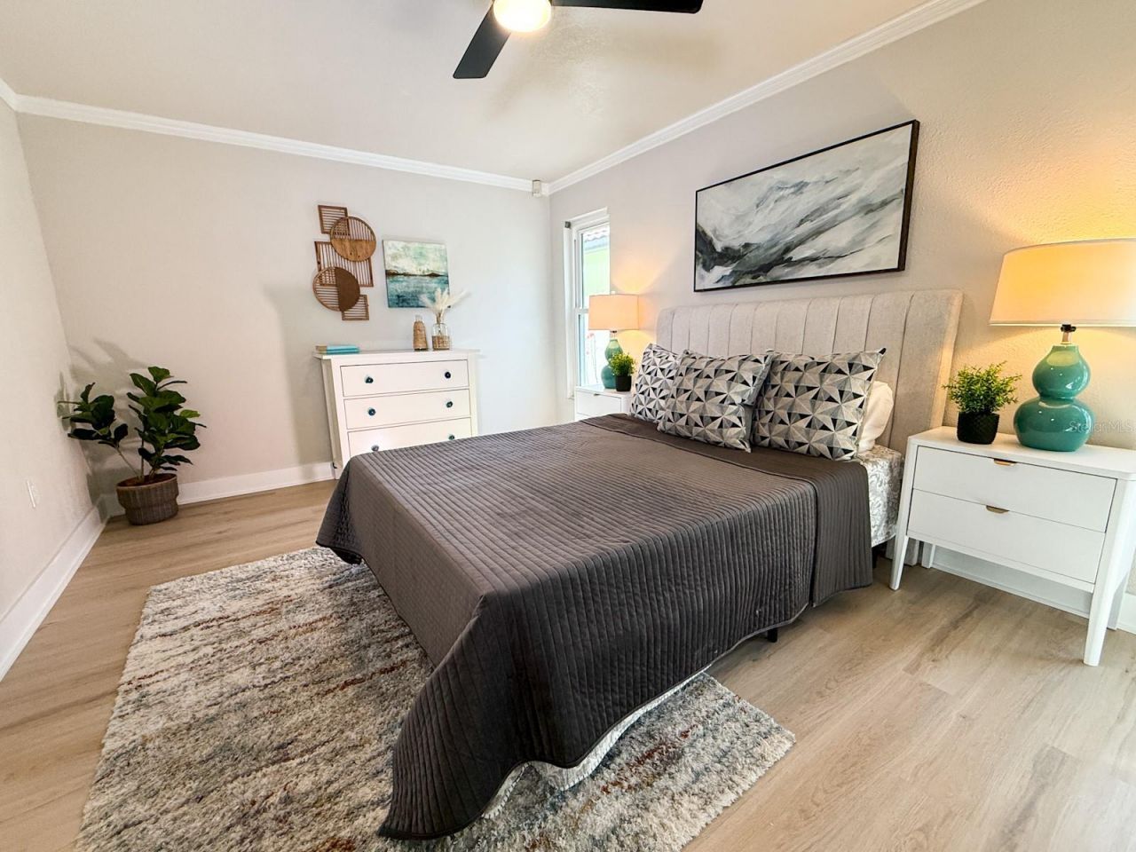 1470 Serpentine Drive S, Saint Petersburg, FL 33705 Photo