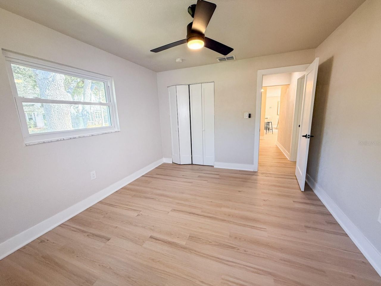 1470 Serpentine Drive S, Saint Petersburg, FL 33705 Photo