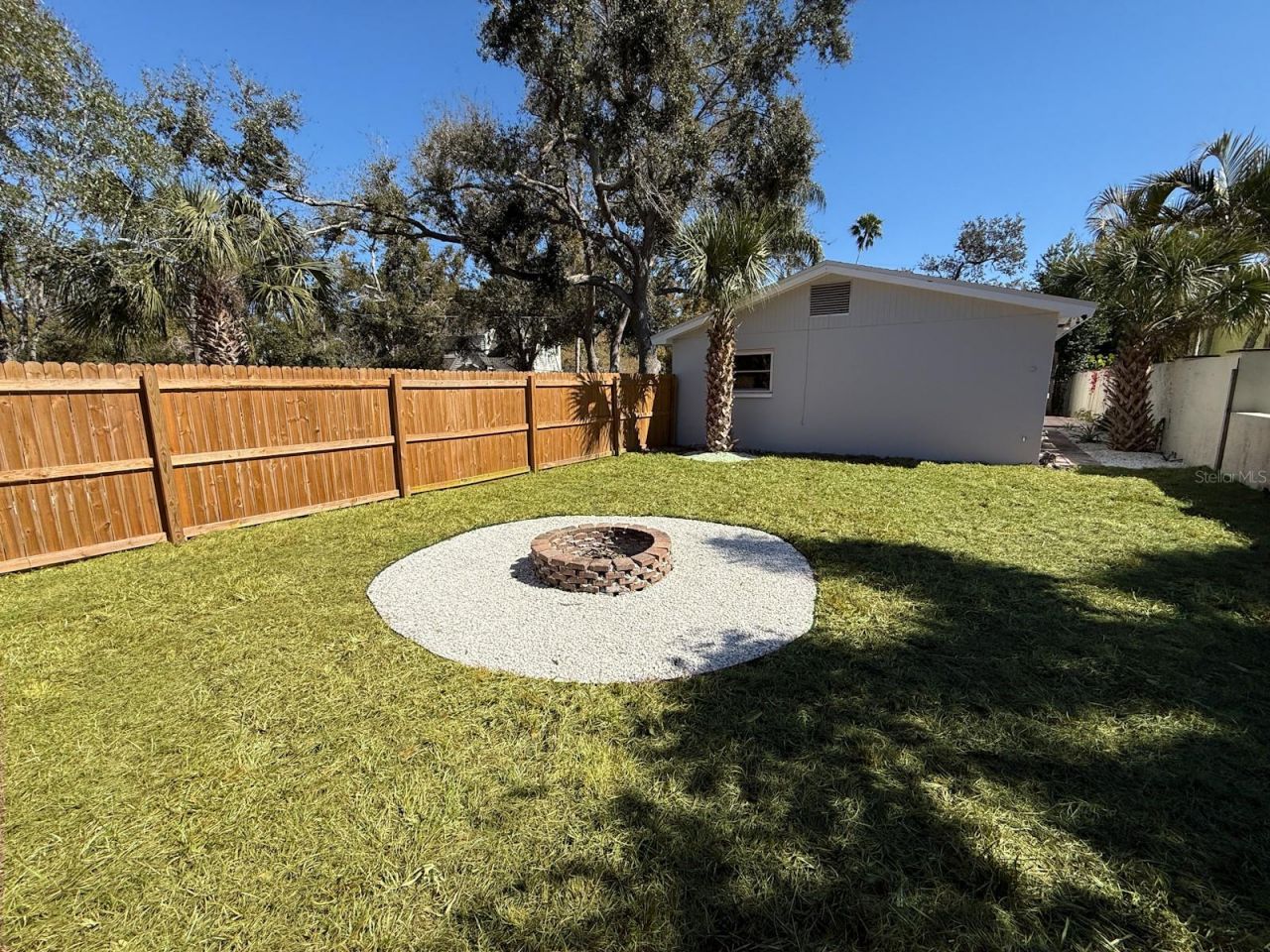 1470 Serpentine Drive S, Saint Petersburg, FL 33705 Photo