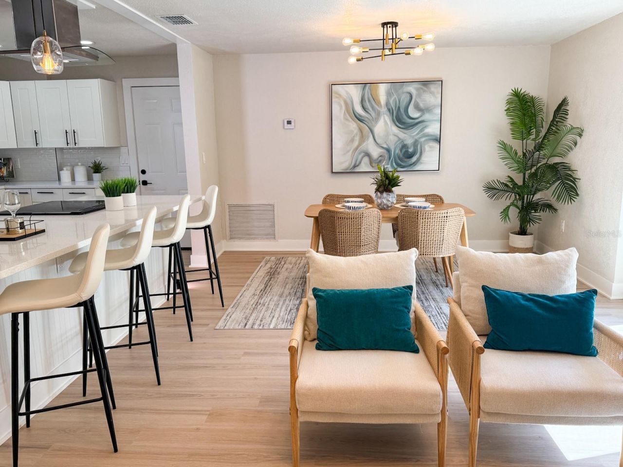 1470 Serpentine Drive S, Saint Petersburg, FL 33705 Photo