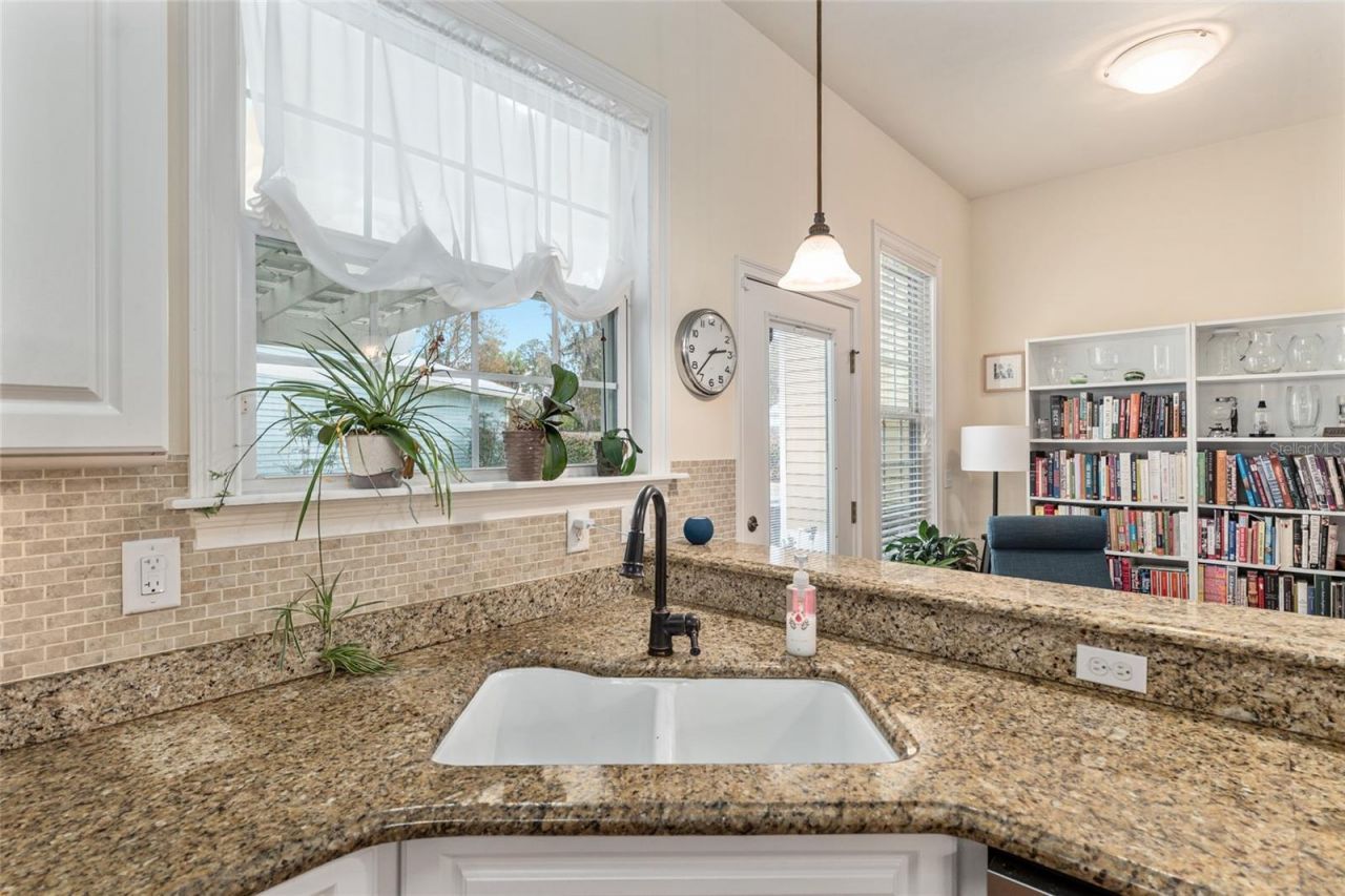 5034 NW 11th Place, Gainesville, FL 32605 Photo