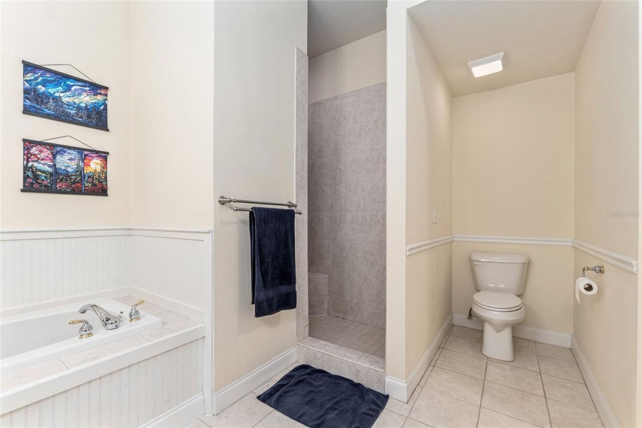 5034 NW 11th Place, Gainesville, FL 32605 Photo