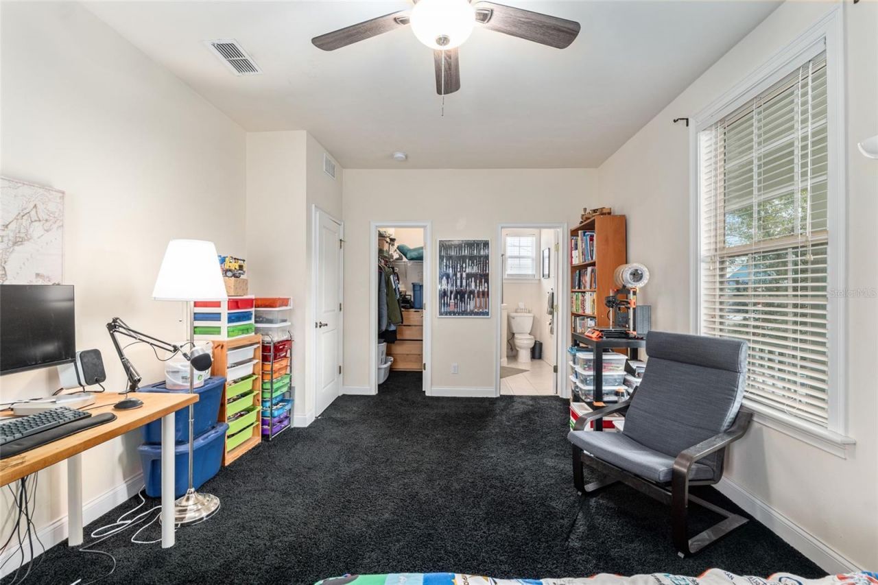 5034 NW 11th Place, Gainesville, FL 32605 Photo