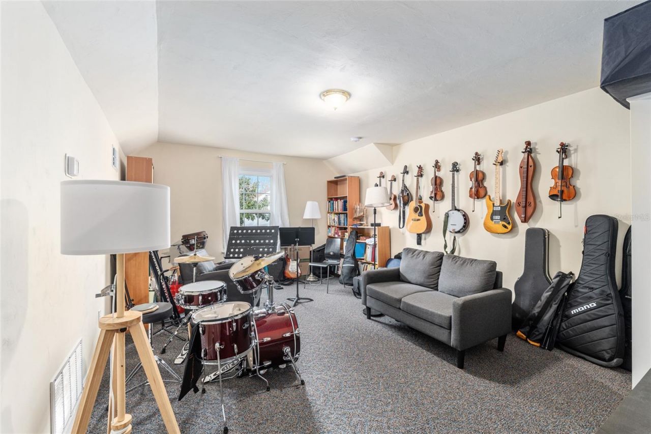 5034 NW 11th Place, Gainesville, FL 32605 Photo