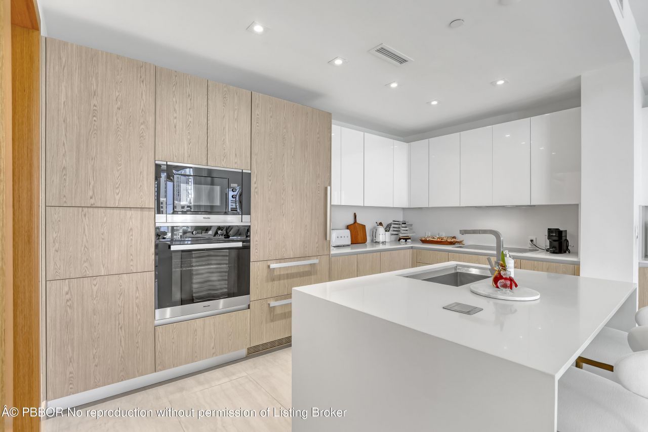 3100 N Ocean Drive, Unit 1805, Riviera Beach, FL 33404 Photo