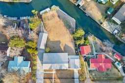 113 Sparrow Street photo 4