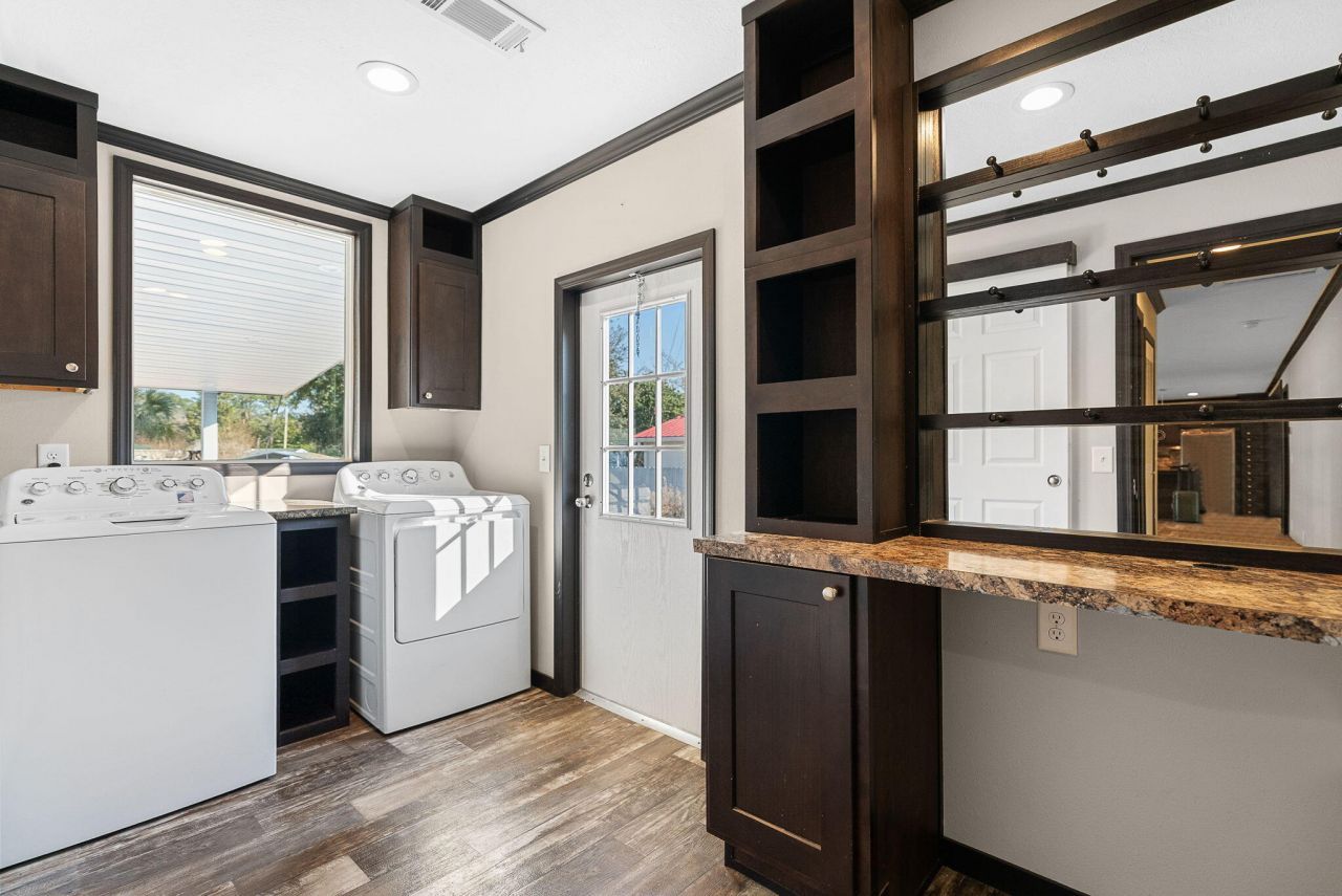 113 Sparrow Street Photo 29