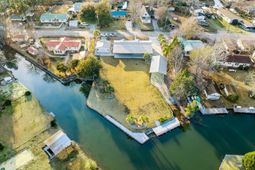 113 Sparrow Street photo 4