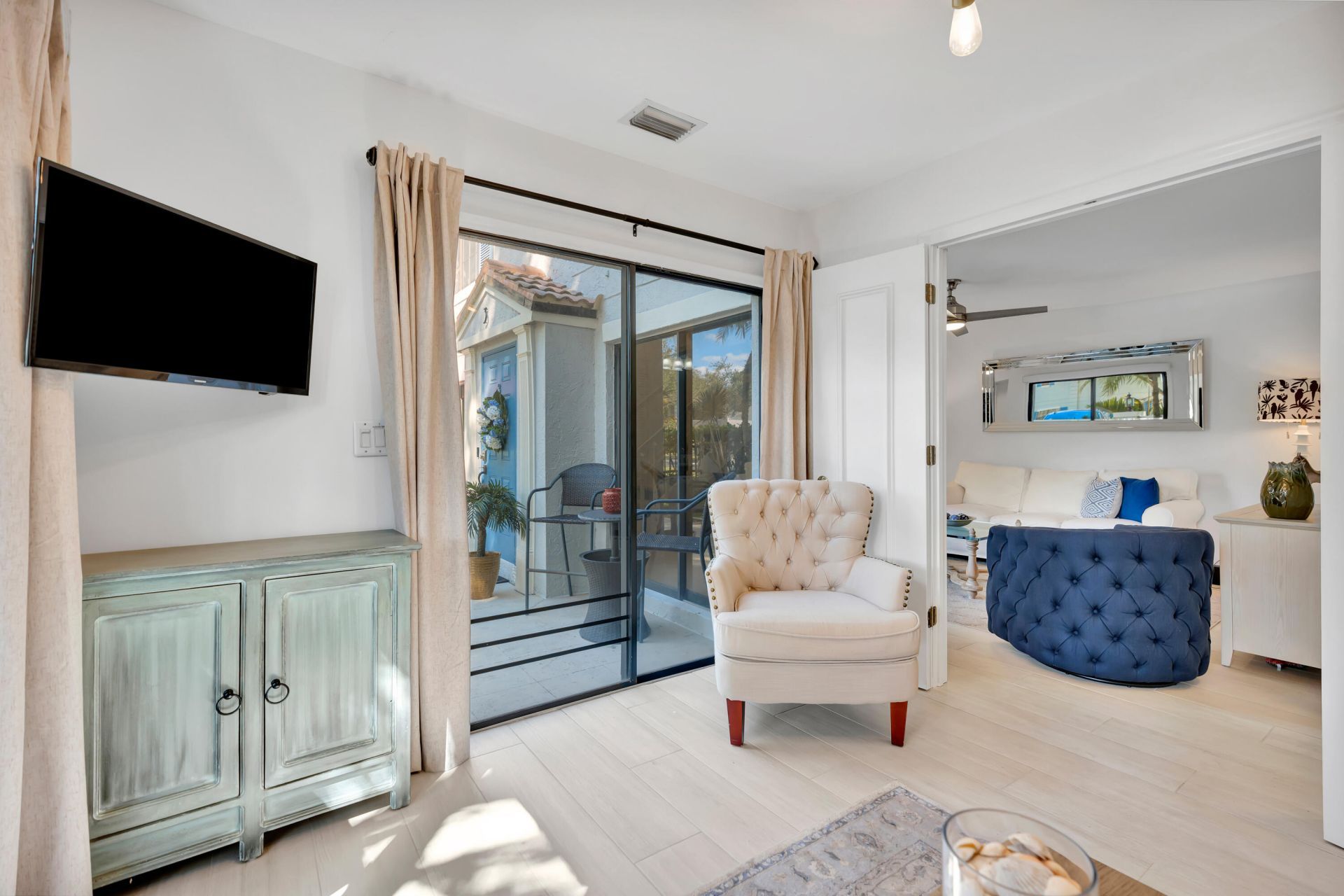 352 Prestwick Circle, Unit 3, Palm Beach Gardens, FL 33418 Photo