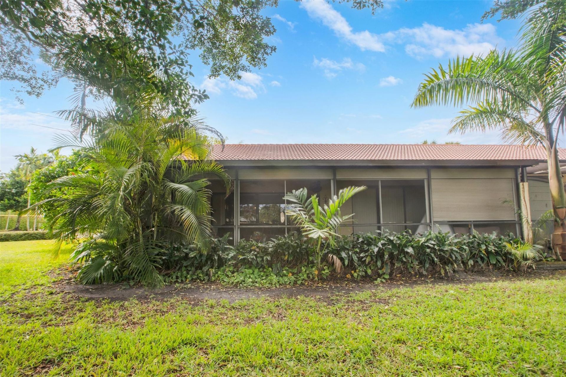 16131 Laurel Drive, Unit 33, Weston, FL 33326 Photo