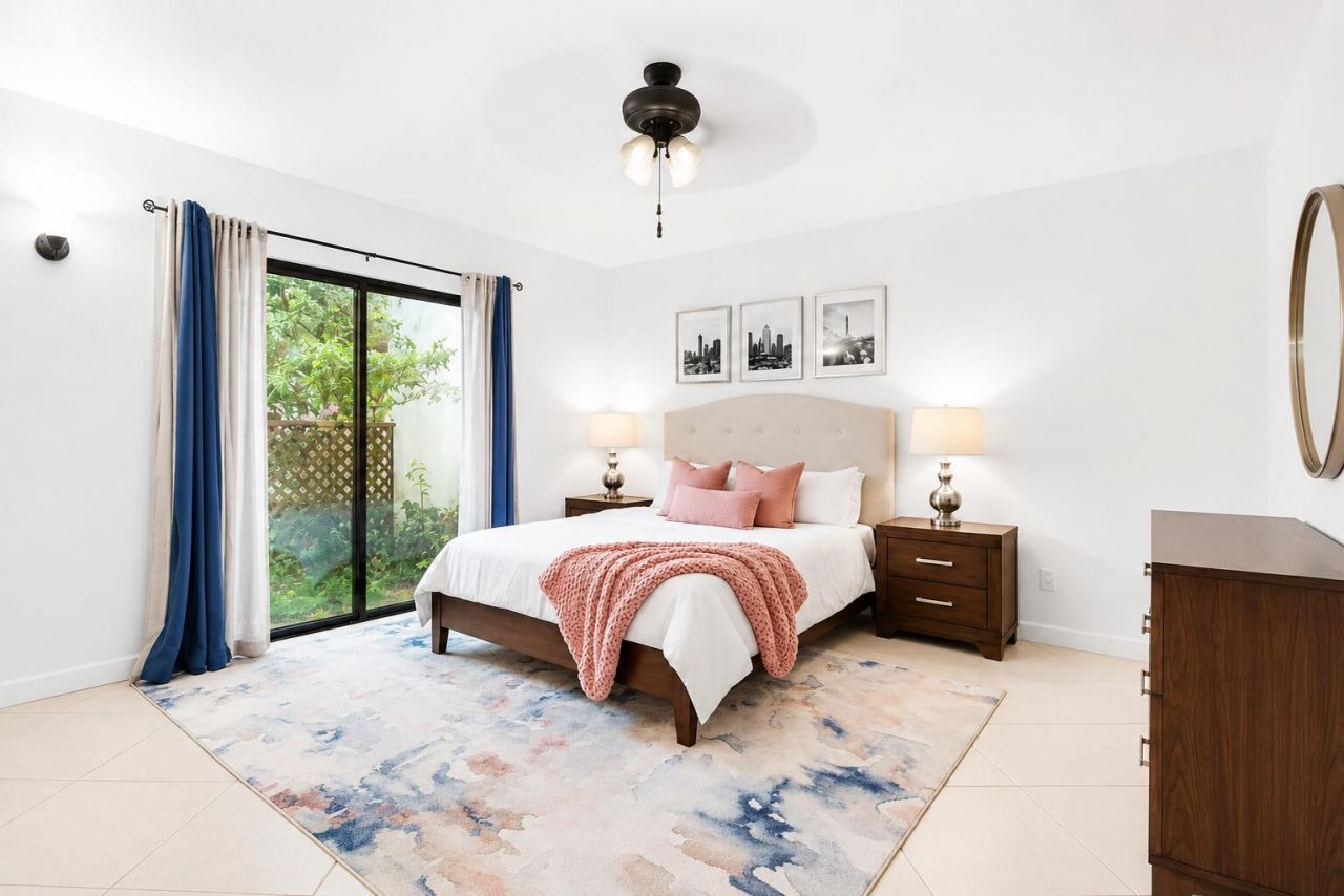 16131 Laurel Drive, Unit 33, Weston, FL 33326 Photo