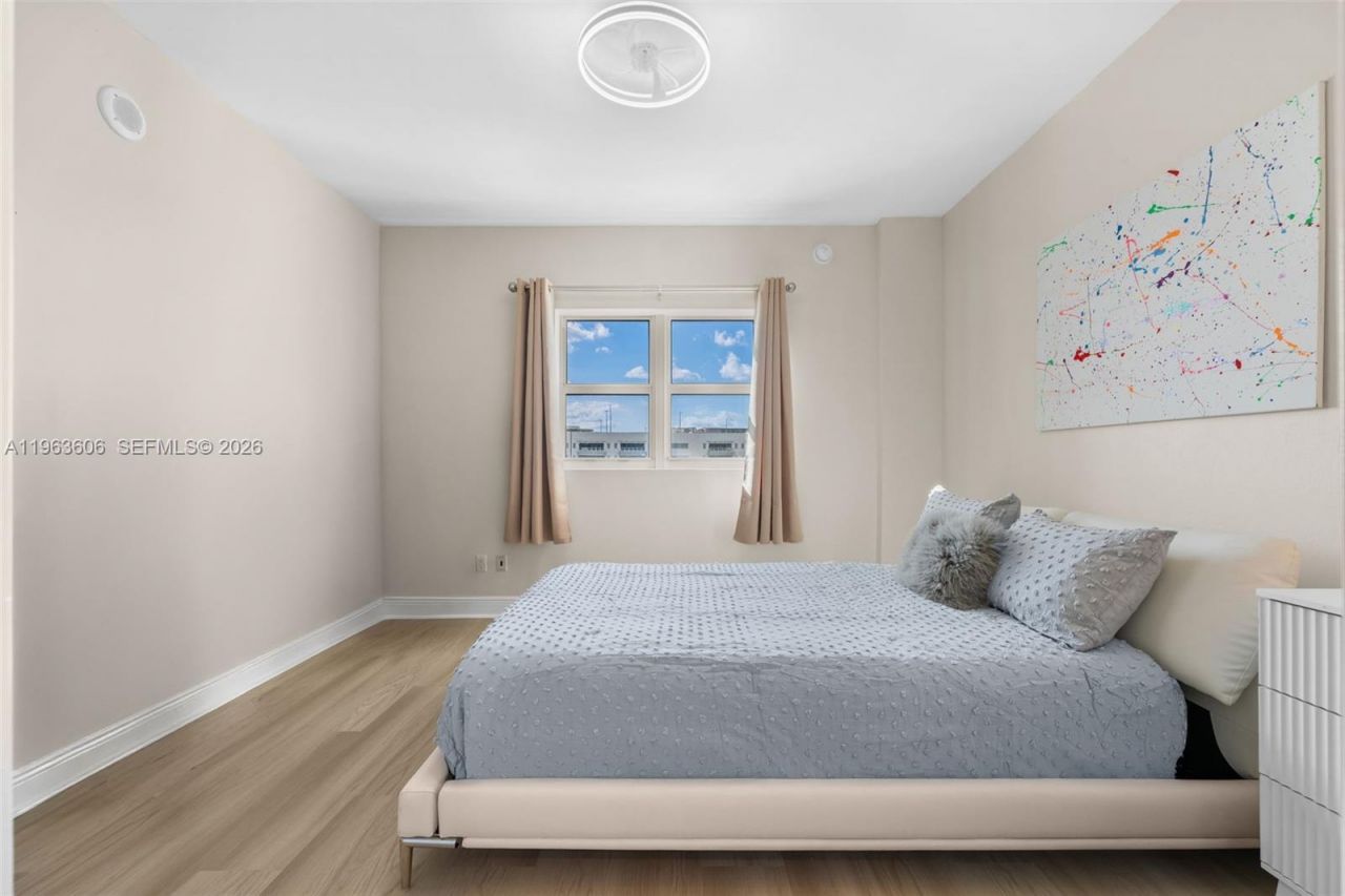 14951 Royal Oaks Ln, Unit 701, North Miami, FL 33181 Photo