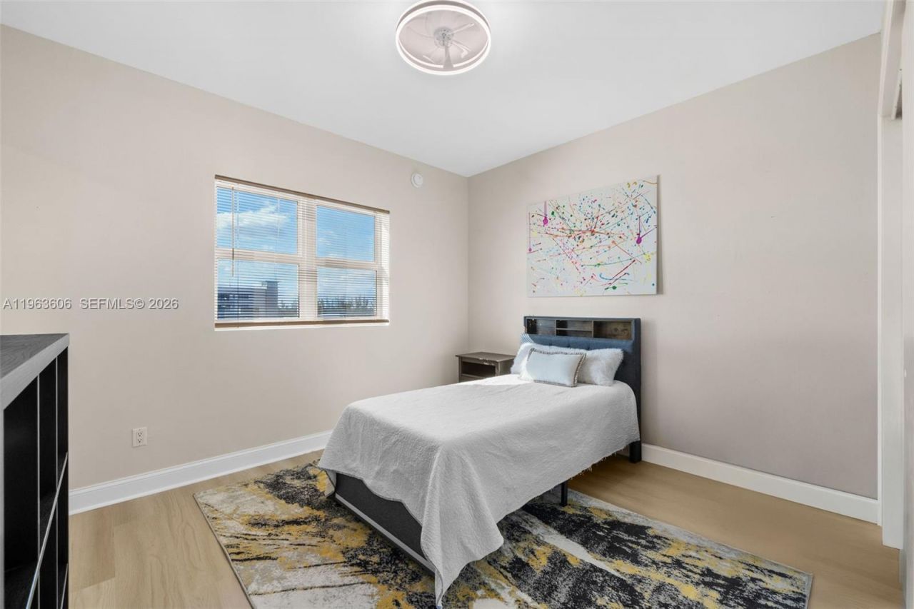 14951 Royal Oaks Ln, Unit 701, North Miami, FL 33181 Photo