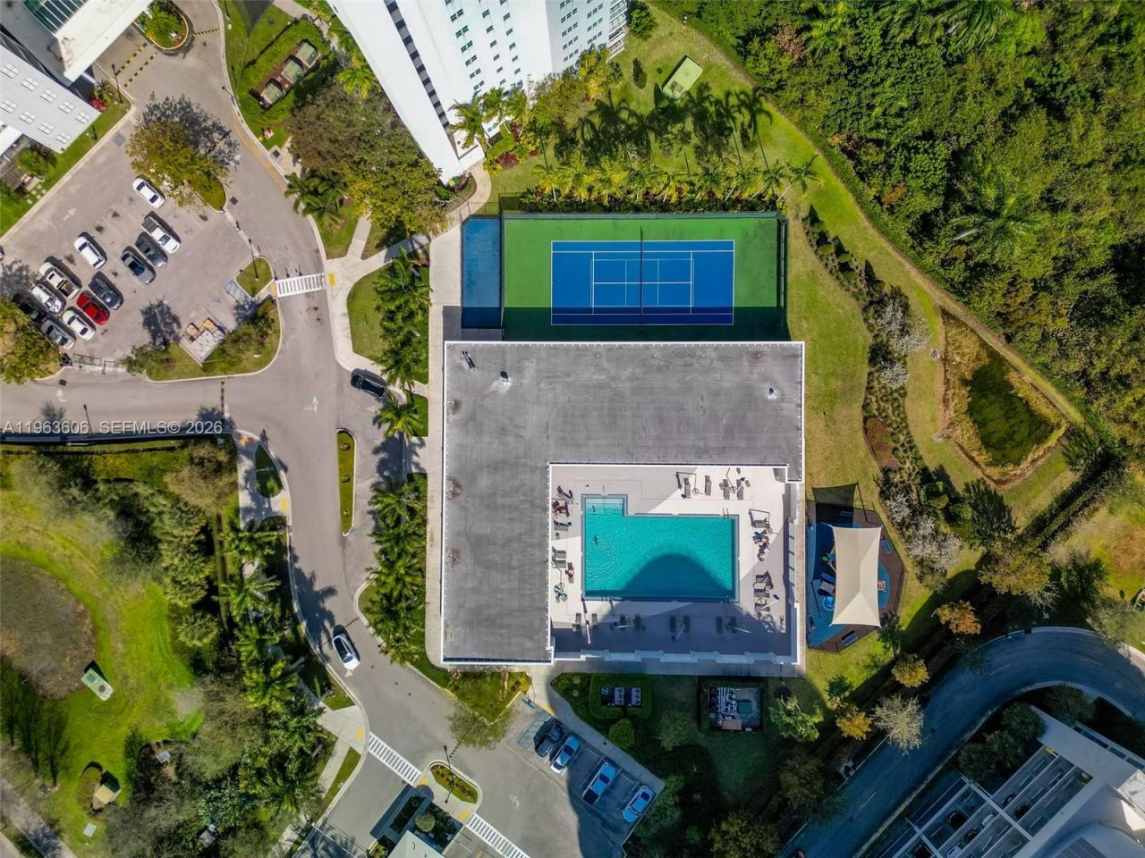 14951 Royal Oaks Ln, Unit 701, North Miami, FL 33181 Photo