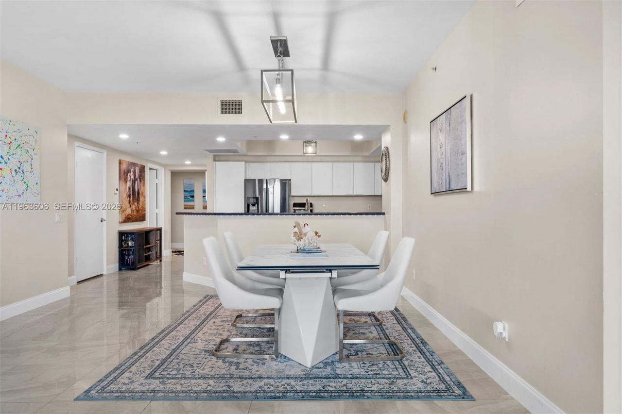 14951 Royal Oaks Ln, Unit 701, North Miami, FL 33181 Photo