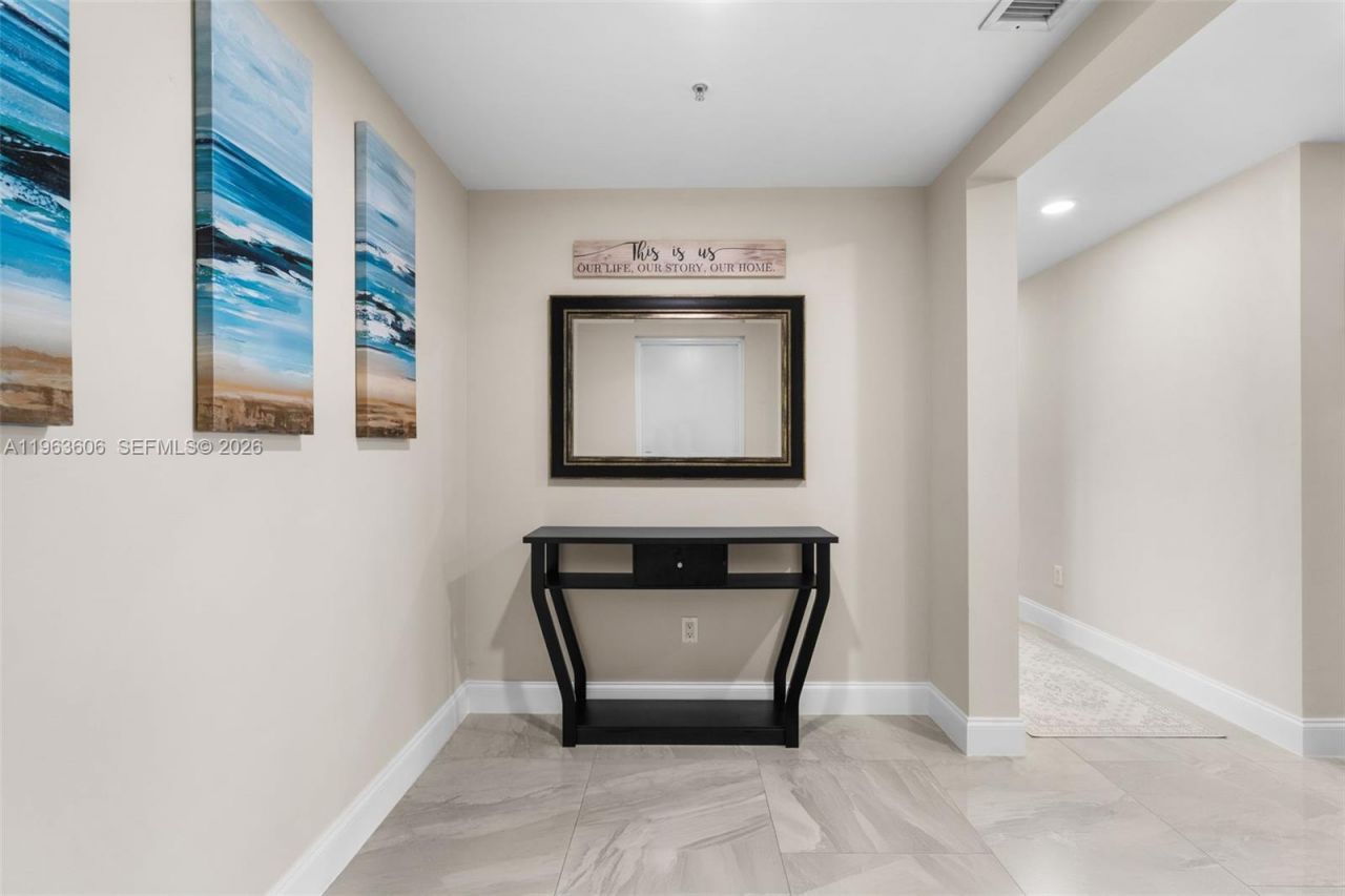 14951 Royal Oaks Ln, Unit 701, North Miami, FL 33181 Photo