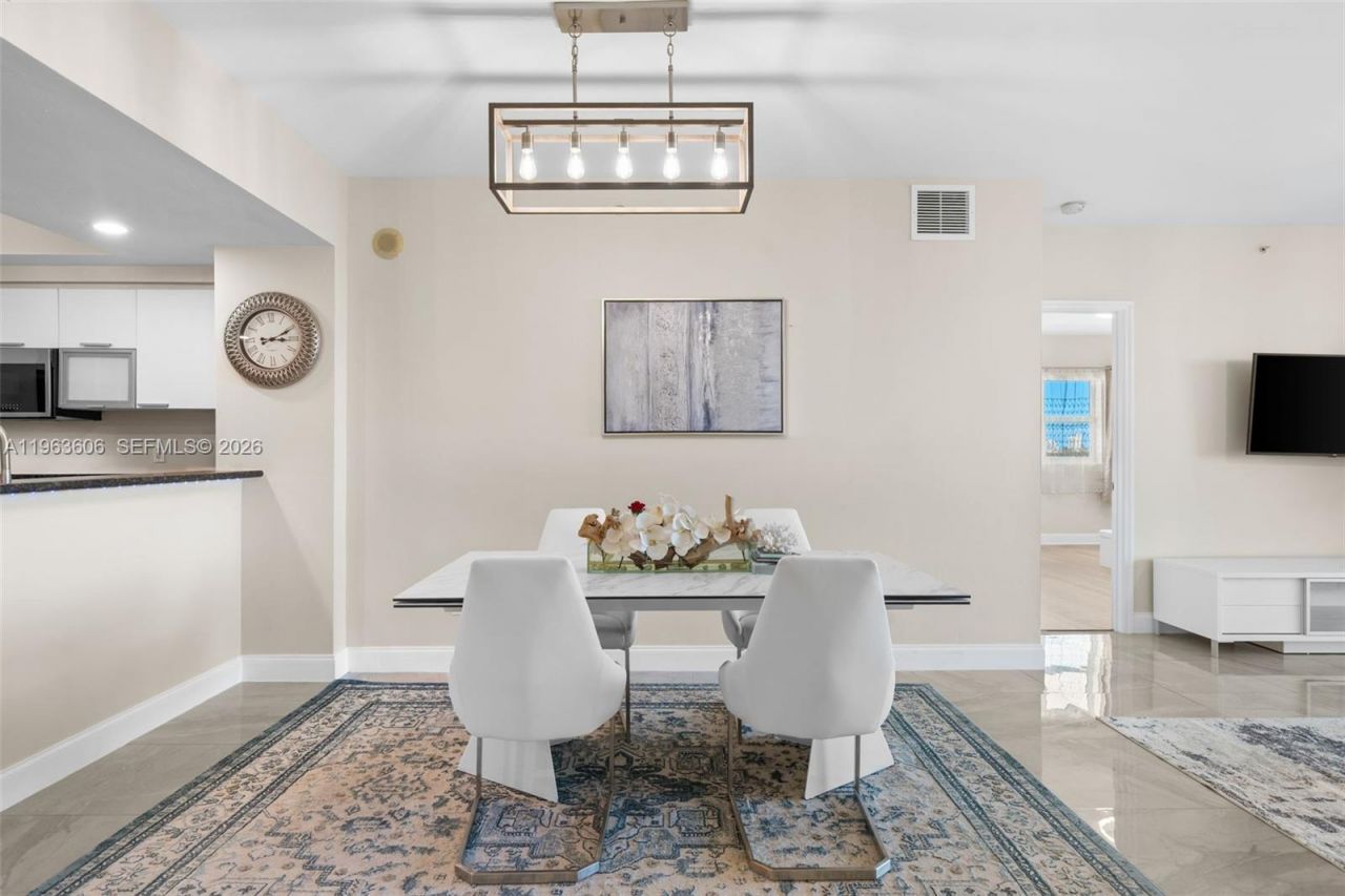 14951 Royal Oaks Ln, Unit 701, North Miami, FL 33181 Photo