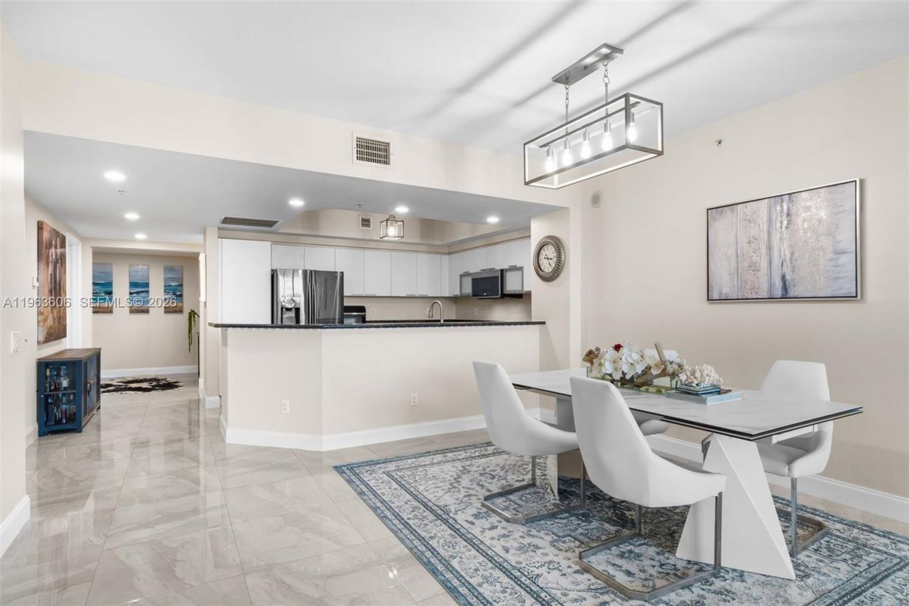 14951 Royal Oaks Ln, Unit 701, North Miami, FL 33181 Photo