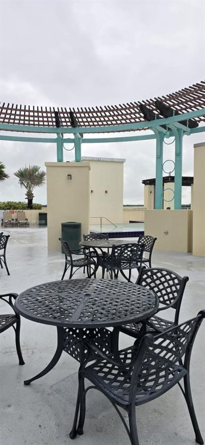 7280 SW 90th St , Unit 601, Miami, FL 33156 Photo