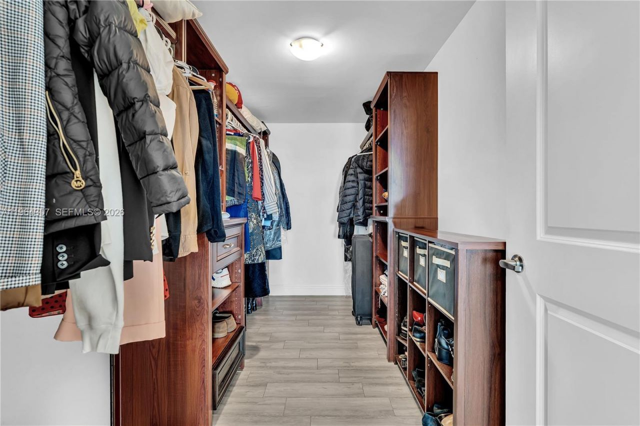 400 Sunny Isles Blvd, Unit 907, Sunny Isles Beach, FL 33160 Photo