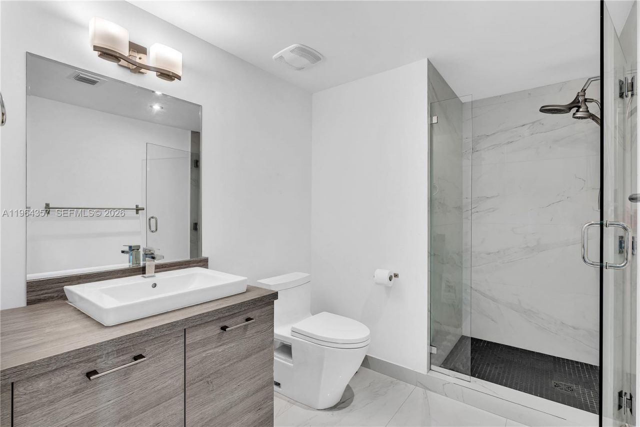 400 Sunny Isles Blvd, Unit 907, Sunny Isles Beach, FL 33160 Photo