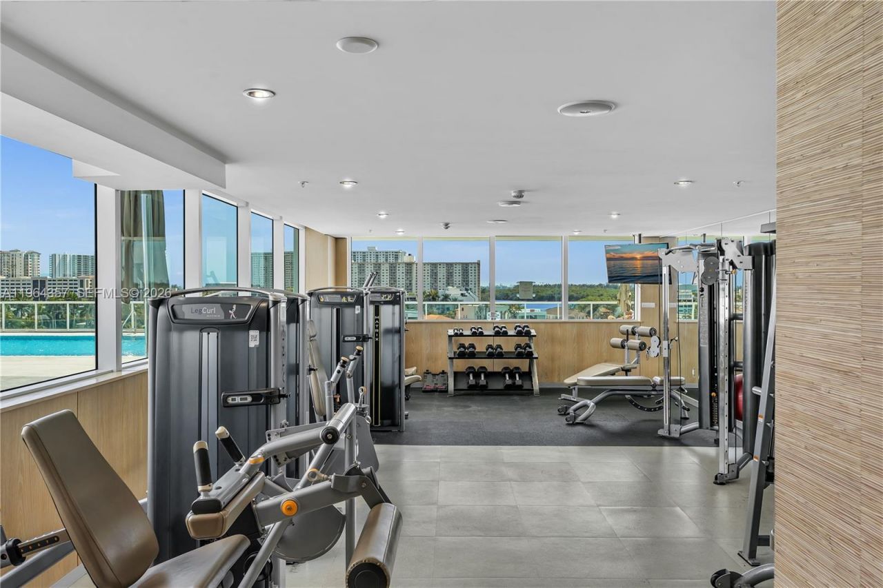 400 Sunny Isles Blvd, Unit 907, Sunny Isles Beach, FL 33160 Photo