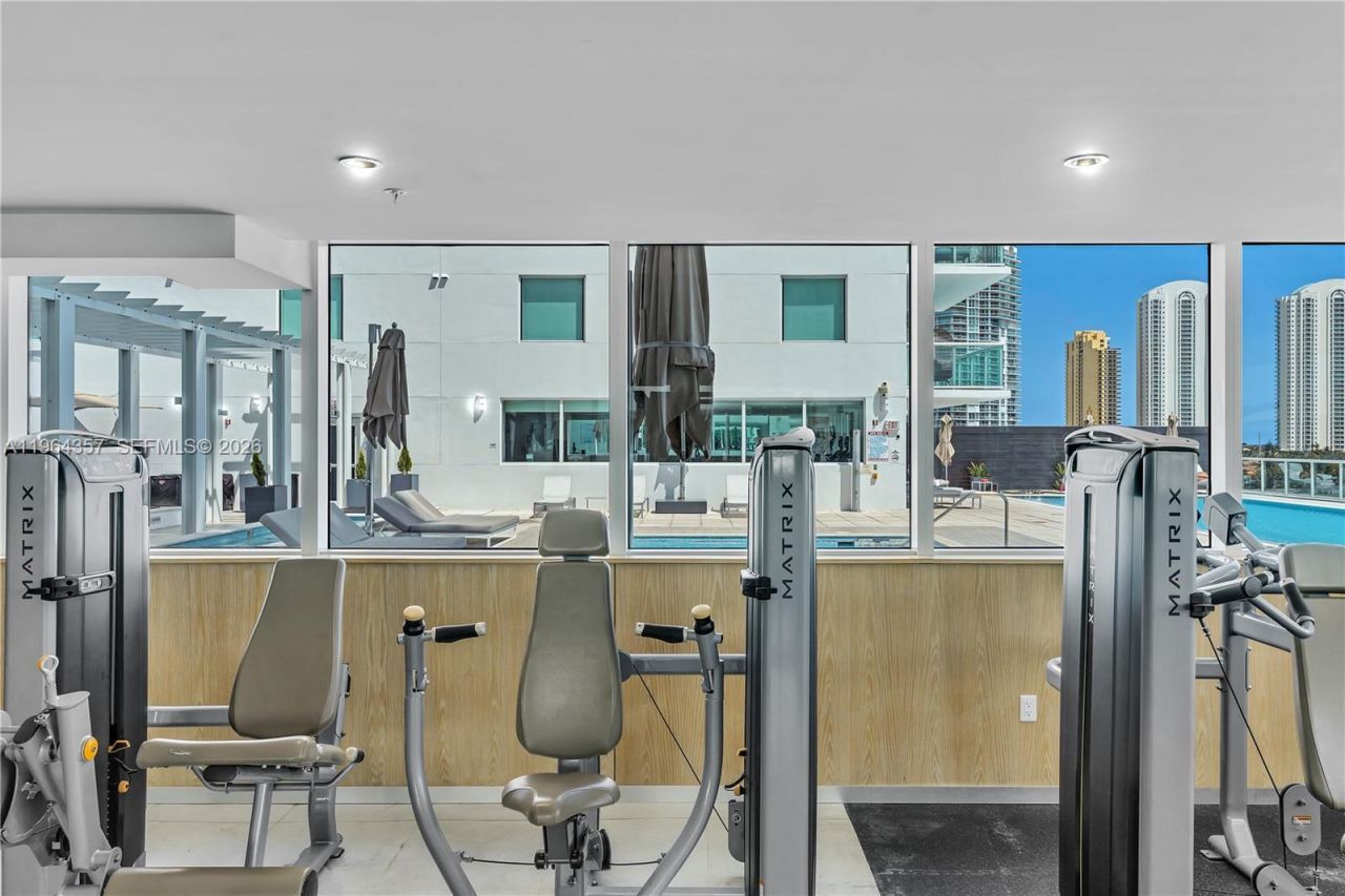 400 Sunny Isles Blvd, Unit 907, Sunny Isles Beach, FL 33160 Photo