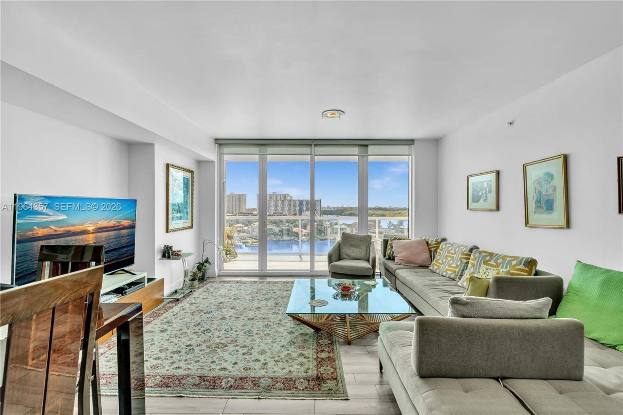 400 Sunny Isles Blvd, Unit 907, Sunny Isles Beach, FL 33160 Photo