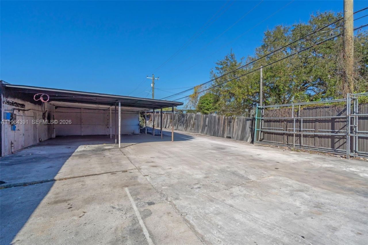 10801 NW 27th Ave , Miami, FL 33167 Photo