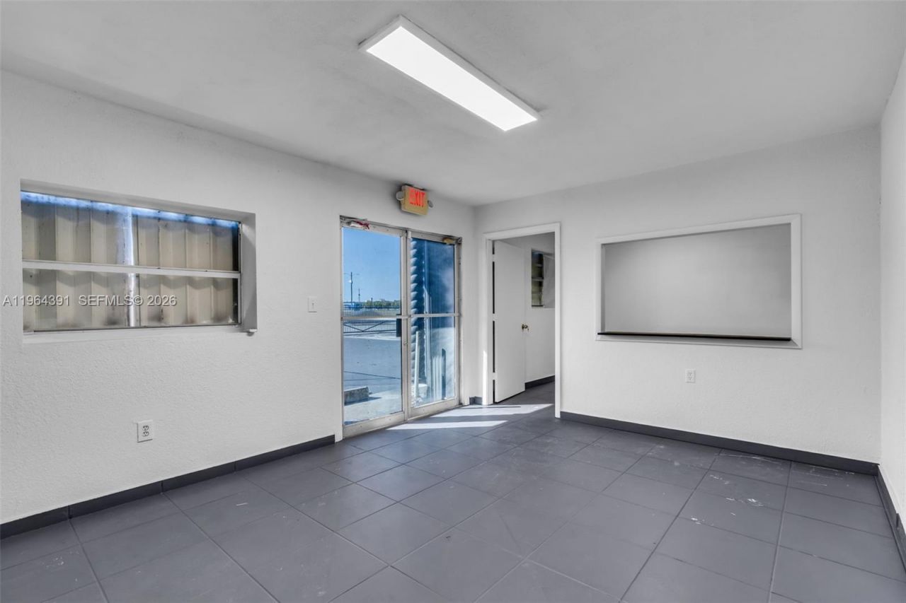 10801 NW 27th Ave , Miami, FL 33167 Photo