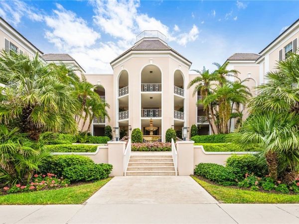 750 Beach Road, Unit 204, Vero Beach, FL 32963