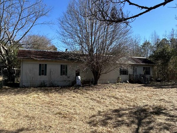 2047 Martin Luther King Jr. Hwy., Kingstree, SC 29556