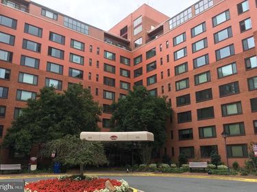 1021 ARLINGTON BOULEVARD, Unit 842, ARLINGTON, VA 22209