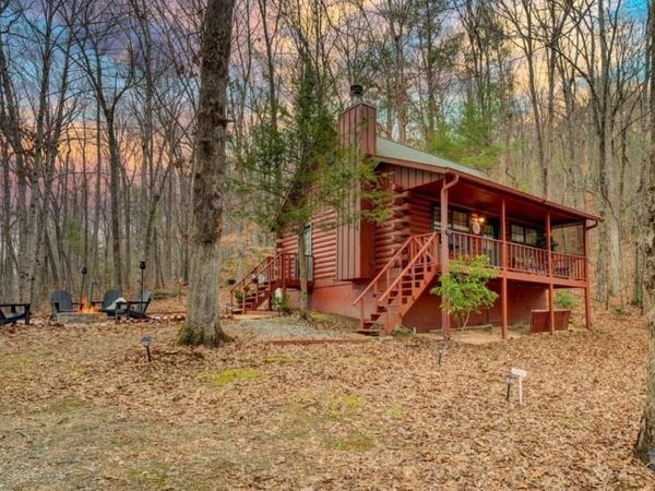 80 Treetop Lane, Blairsville, GA 30512