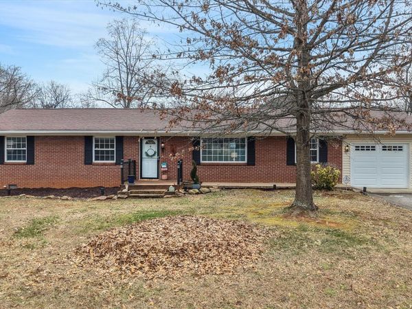 708 Elkmont Rd, Knoxville, TN 37922