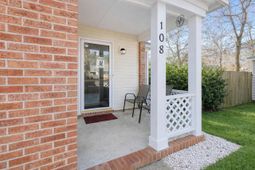 108 Kings Court photo 4