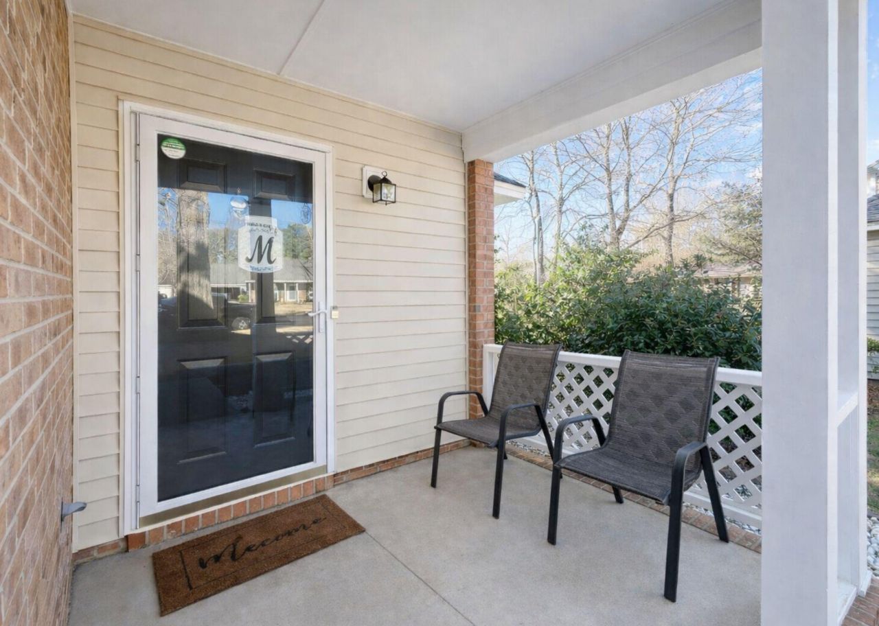 108 Kings Court Photo 5