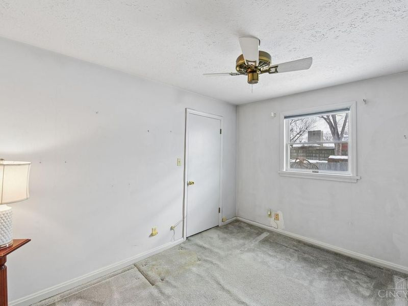 8635 Tudor Court, Sycamore Township, OH 45242 Photo 10